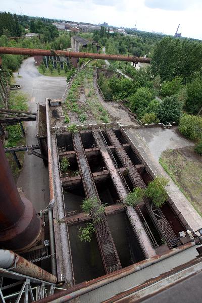 \"Duisburg, 01-08-2010, Oude hoogoven, industrieel Duits erfgoed.\"