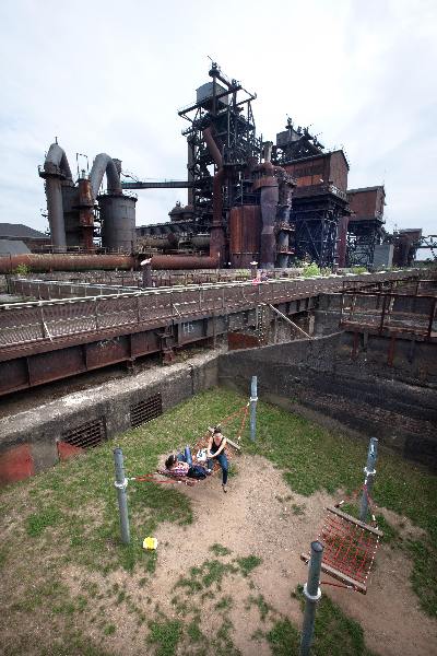 \"Duisburg, 01-08-2010, Oude hoogoven, industrieel Duits erfgoed.\"