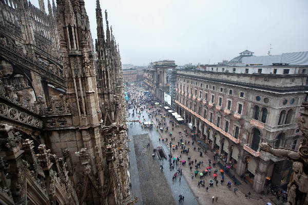 \"& december 2010, Milaan. de Duomo, dom van\"