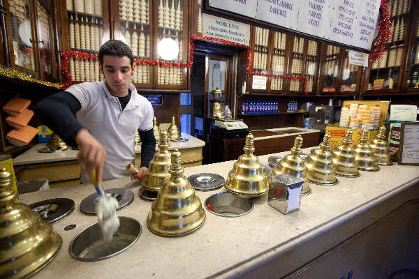 \"December 2010. Milaan , Gelateria Rinomata\"