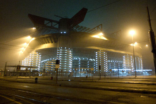 \"December 2010. Milaan , San Siro stadion\"