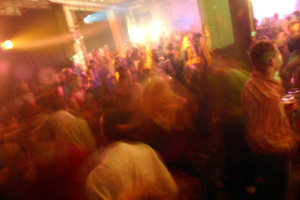\"wintertuin in de Biotex-fabriek met Nina Lisa, house, dance, lidy
Foto\'s zijn auteursrechtelijk beschermd en mogen niet zonder voorafgaande
toestemming van de maker voor andere dan privé ¤oeleinden gebruikt worden.
foto: Gerard Verschooten / FOTAA ?
postbus 1482, 6501 BL Nijmegen
tel: 024-3600767, 0653 201509
Postbank 622777, lid NVF
foto@gerardverschooten.nl\" \"wintertuin in de Biotex-fabriek met Nina Lisa, house, dance, lidy
Foto\'s zijn auteursrechtelijk beschermd en mogen niet zonder voorafgaande
toestemming van de maker voor andere dan privé ¤oeleinden gebruikt worden.
foto: Gerard Verschooten / FOTAA ?
postbus 1482, 6501 BL Nijmegen
tel: 024-3600767, 0653 201509
Postbank 622777, lid NVF
foto@gerardverschooten.nl\"