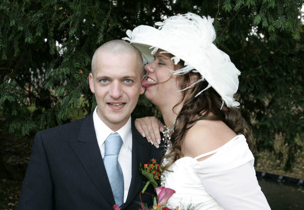 \"Huwelijk en bruiloft Chantal en Andy, kasteel Wijchen
05-11-2004
Foto\'s zijn auteursrechtelijk beschermd en mogen niet zonder voorafgaande
toestemming van de maker voor andere dan privé ¤oeleinden gebruikt worden.
foto: Gerard Verschooten / FOTAA ?
postbus 1482, 6501 BL Nijmegen
tel: 024-3600767, 0653 201509
Postbank 622777, lid NVF
foto@gerardverschooten.nl\" \"Huwelijk en bruiloft Chantal en Andy, kasteel Wijchen
05-11-2004
Foto\'s zijn auteursrechtelijk beschermd en mogen niet zonder voorafgaande
toestemming van de maker voor andere dan privé ¤oeleinden gebruikt worden.
foto: Gerard Verschooten / FOTAA ?
postbus 1482, 6501 BL Nijmegen
tel: 024-3600767, 0653 201509
Postbank 622777, lid NVF
foto@gerardverschooten.nl\"