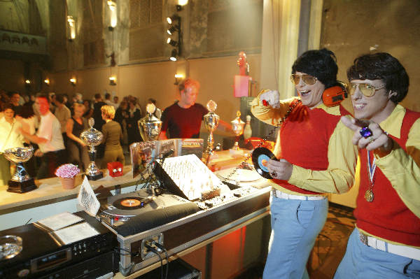 \"CWZ personeelsfeest, 03-10-03 Maria Roepaan, Gennep
foto: Gerard Verschooten ?  
06-10-2003\"