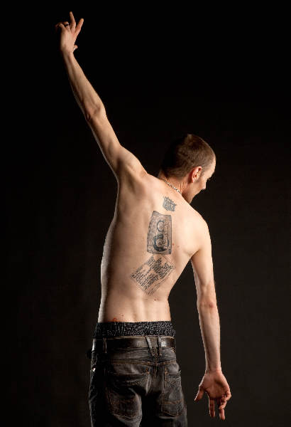\"Nijmegen, 22-1-2010 . Ruben van de Hurk, Plak in studio met zijn tattoos\" \"Nijmegen, 22-1-2010 . Ruben van de Hurk, Plak in studio met zijn tattoos\"
