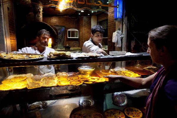 \"Mei 2010, Syriï¿½, Damascus, Pizzabakker op de hoek\"