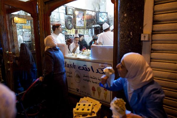 \"Mei 2010, Syriï¿½, Damascus, ijssalon Bekdach\"