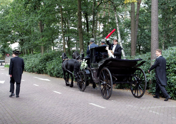 \"Promotie Jochem Prinsen en Marco Nieuwe Weme, Aula RUN, 15092004, Promovendi, chalet Brakkestein.

Foto\'s zijn auteursrechtelijk beschermd en mogen niet zonder voorafgaande
toestemming van de maker voor andere dan privé ¤oeleinden gebruikt worden.

foto: Gerard Verschooten / FOTAA ?
postbus 1482, 6501 BL Nijmegen
tel: 024-3600767, 0653 201509
Postbank 622777, lid NVF
foto@gerardverschooten.nl\"