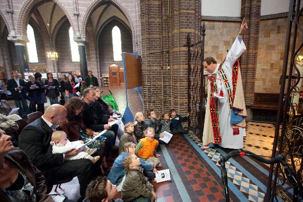 \"Nijmegen 09-5-2010 . Doop van Jop in de Mariakerk.\"