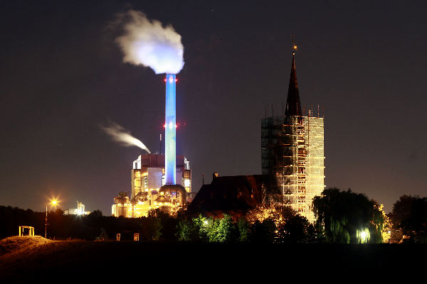 \"Weurt, Electrabelcentrale by night. Electriciteitscentrale\"