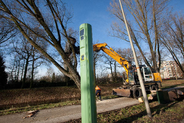 \"Nijmegen, 10-1-2011 . Van Appelternweg, Bomen kappen\"