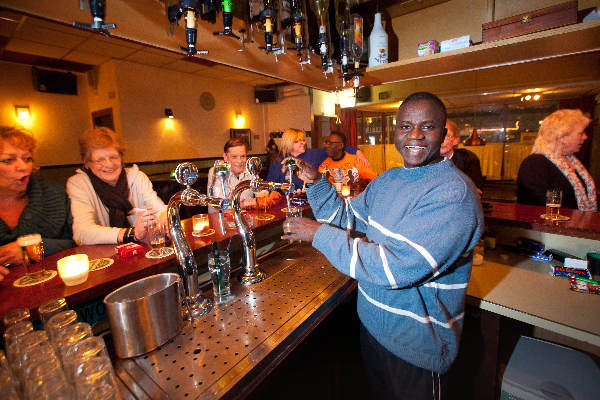 \"Nijmegen, 1-2-2011 . Nieuwe eignaar cafe Hatert, uit Sierra Leone\"