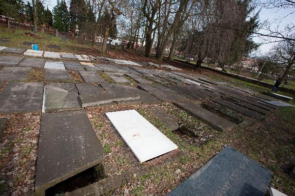 \"Begraafplaats Daalseweg, restauratie\"