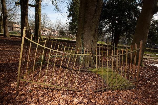 \"Begraafplaats Daalseweg, restauratie\"