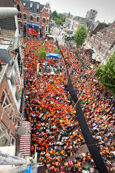 \"-Nijmegen, 14-6-2010 . WK voetbal, Molenstraat\"