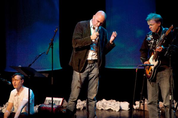 \"-Nijmegen, 28-11-2010 . Wintertuinfestival, Tommy Wierenga met band Donskoy\"