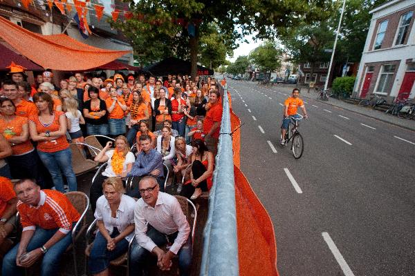 \"Nijmegen, 6-7-2010 . WK-voetbal, Het Haantje\"