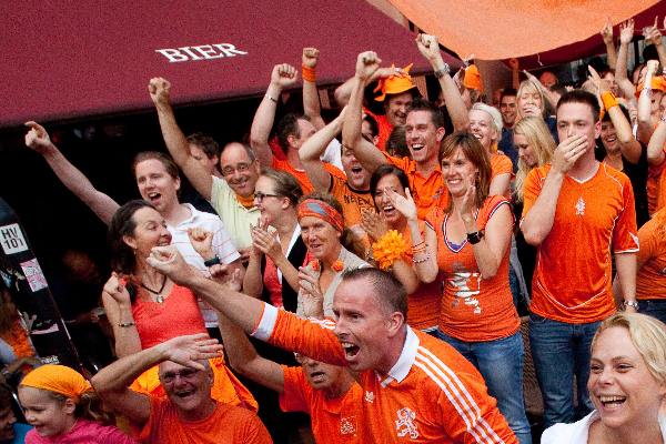 \"Nijmegen, 6-7-2010 . WK-voetbal, Het Haantje\"