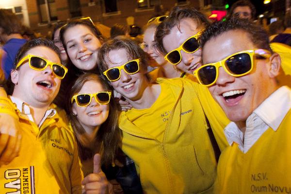 \"Nijmegen, 16-8-2011 . Radboud, RU, 5 verenigingenfeest in de Drie Gezusters, Introduktie\"