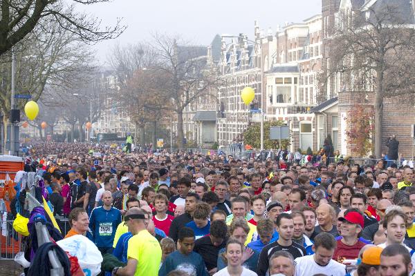 \"Nijmegen, 20-11-2011 . Zevenheuvelenloop 2011\"