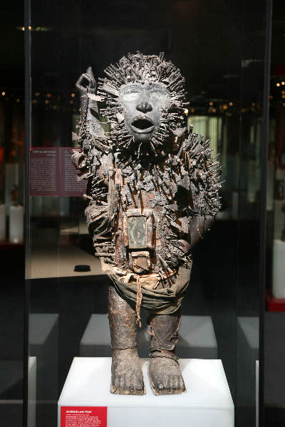 \"Krachtbeeld in Afrika Museum\"