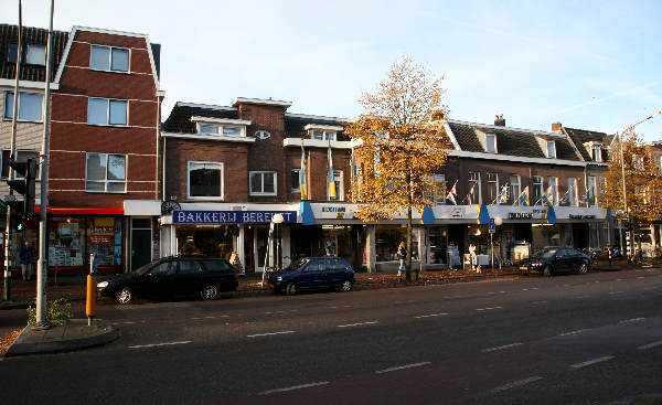 \"Wanco winkels des morgens, Daalseweg
foto: Gerard Verschooten ? FC\"
