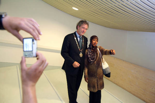 "Naturalisatiedag, (Tweede) In het Valkhofmuseum met oa. burgemeester Thom de Graaf"