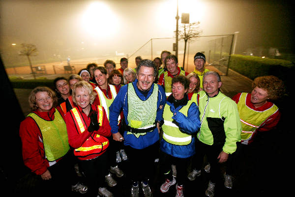 "Looptrainer Peter Rikken en zijn loopgroep, Clubhuis Tennisvereniging Berg en Dal  Molenbosweg"