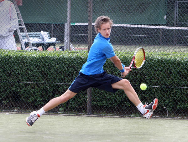 \"Tennis heren Lindenholt-Markant,Robin Smits\"