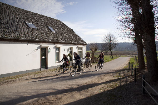 \"Persingen in de Ooij\"