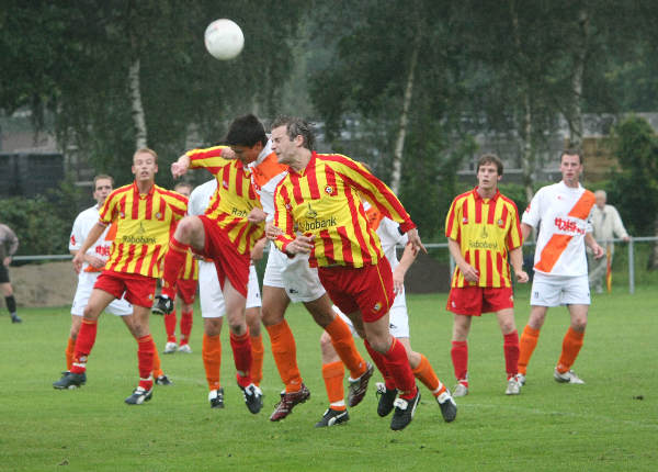 "bekervoetbal: Juliana'31 -Orion"