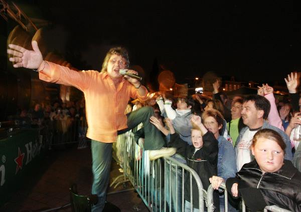 \"Vierdaagsefeesten Nijmegen 2005
Arne Jansen op het Ivensplein\"