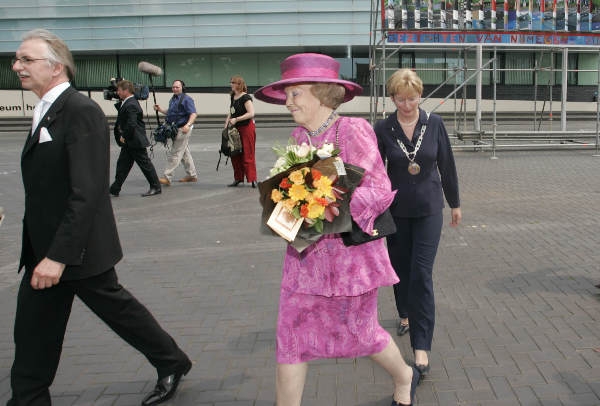 \"Nijmegen, 03-06-2005 .foto: Gerard Verschooten ?  
Koningin\"