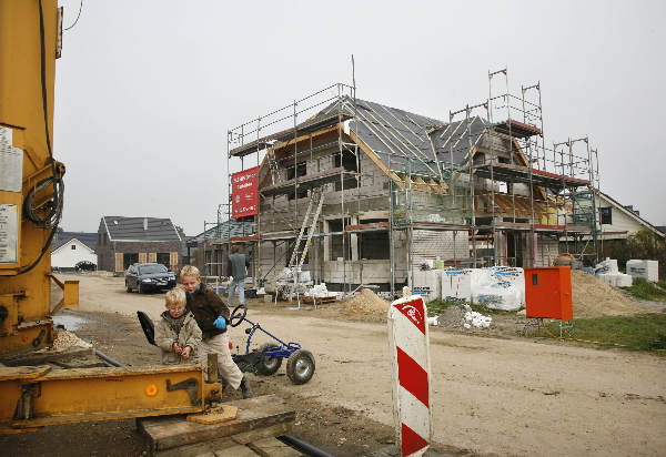 \"nieuwe wijk in aanbouw aan rand Kranenburg , verhaal over woningmarkt in Kreis Kleef\"