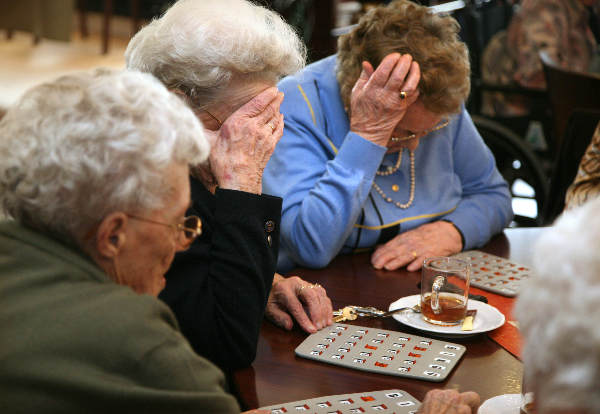 \"Bingo voor ouderen in de Elshof in Wijchen, Talis, LaVerbe\"