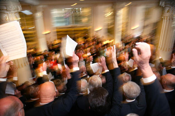 \"Lintjesregen Nijmegen 2006, Aubade door Lents Mannenkoor, Vereeniging \"