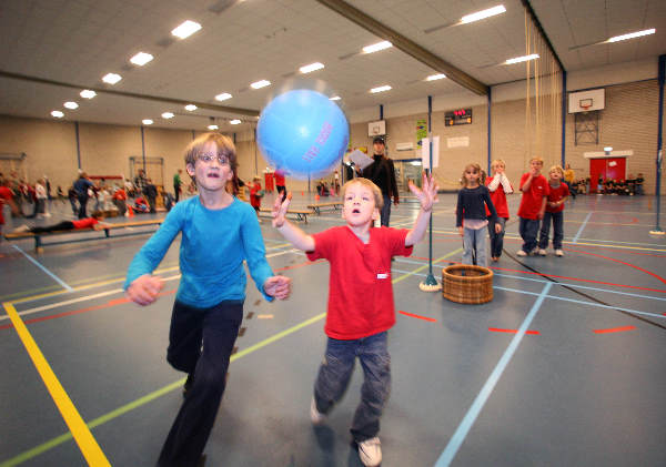 \"Kindersportdag in de Meijhorst
foto: Gerard Verschooten ? FC\"