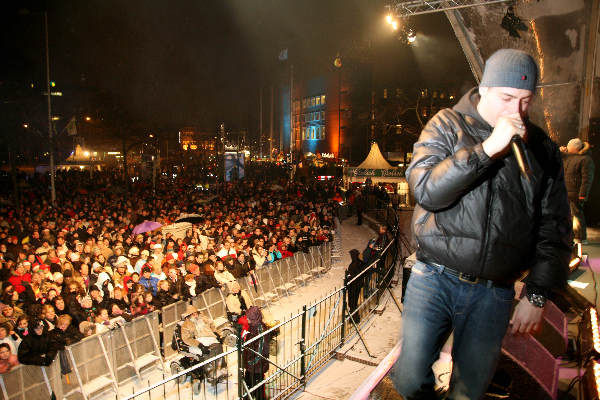 \"Finale Nijmegen 2000 met Lange Frans, Frans Bauer, Sjonnies
foto: Gerard Verschooten ? FC\"