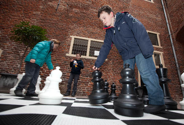 \"Wijchens Kasteel, kasteellaan in Wijchen, schoolschaaktoernooi,\"