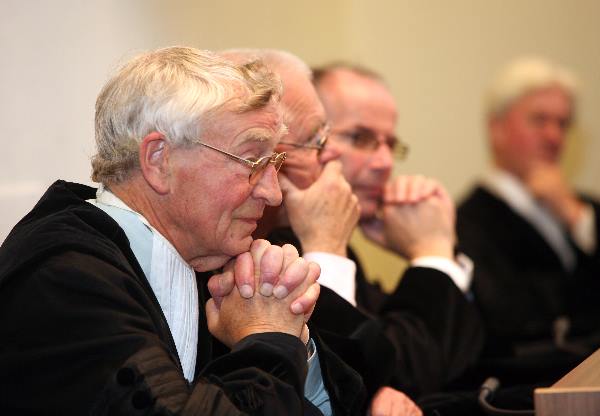 \"Dies Natalis, 83 ste, RU nijmegen. prof Vedder, lezing, Cees Blom, rector, de Wijkerslooth, vooritter, prof. Janssens en mw. op de Beek, Universiteitspenning. Aula\"