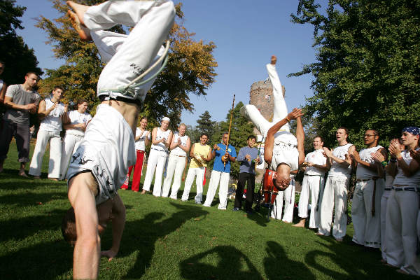 \"10 jaar capoeira in nederland, Kronenburgpark 1500 uur\"