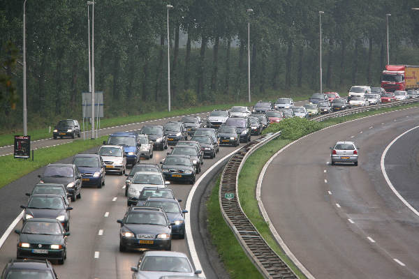 "File, op en rond de Waalbrug"