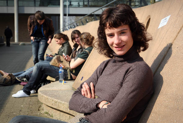 "Wielrenster Marijke Vos studeert aan de Radbouduniversiteit"