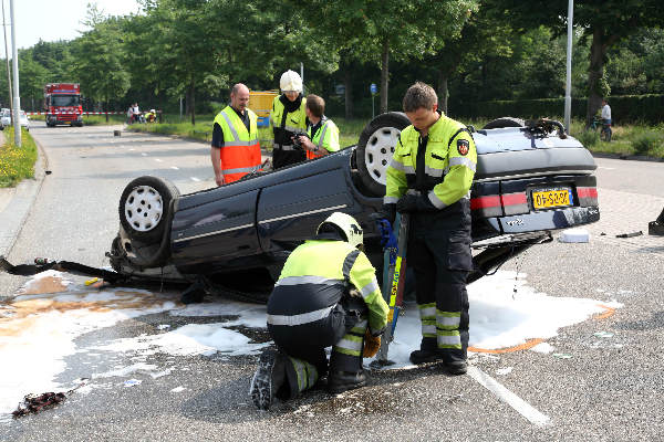 "Auto ongeluk Energieweg met politie erbij"