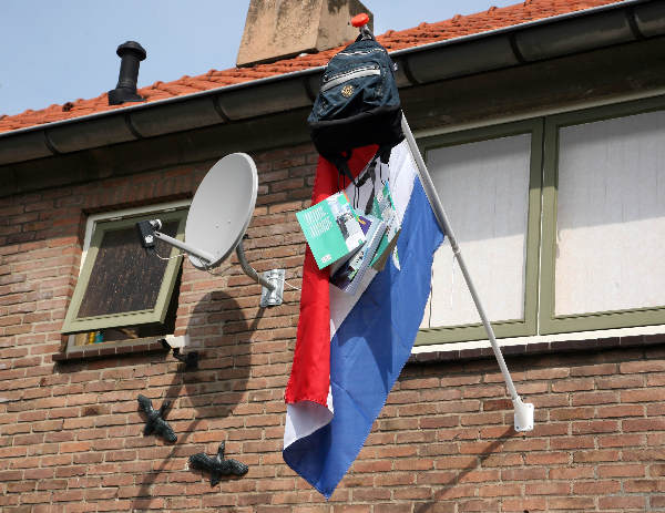 "Vlag voor geslaagde, Floraweg"