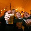\"Nijmegen, 28-01-2008. Studenten van een dispuut van Carolus Magnus houden een biercantus in pand Diogenes en zingen liederen zoals de Wild Rover en drinken en gooien daar bier bij.\"