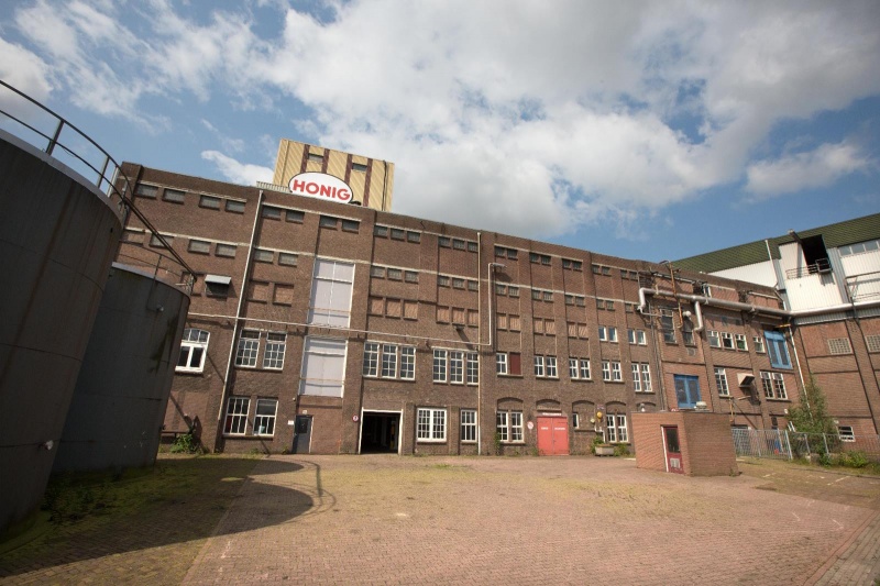 Honig terrein. Oude fabriekshallen van de Honig. Nijmegen, 30-6-2013 . dgfoto.