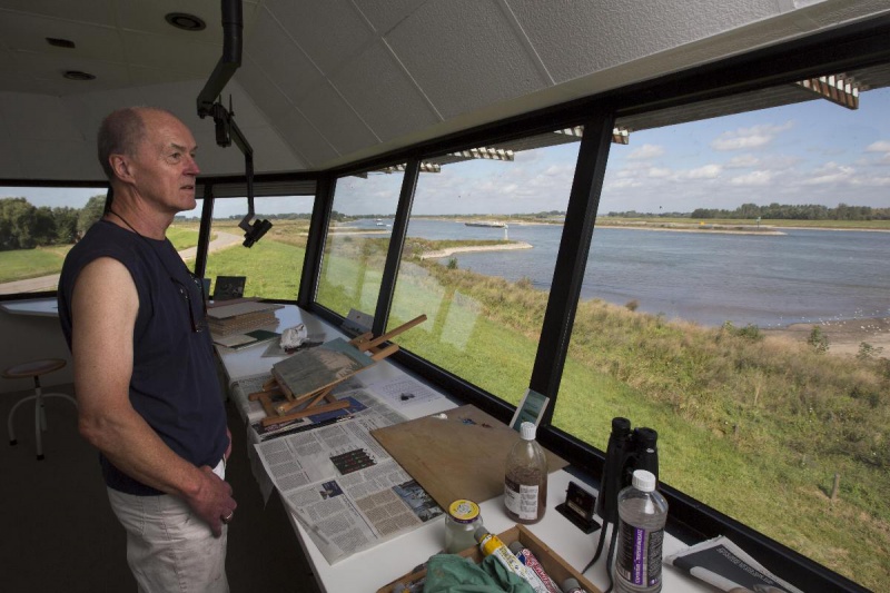 \"Millingen, 30-8-2012 . Sven Hoekstra trekt in Telpost Millingen\"