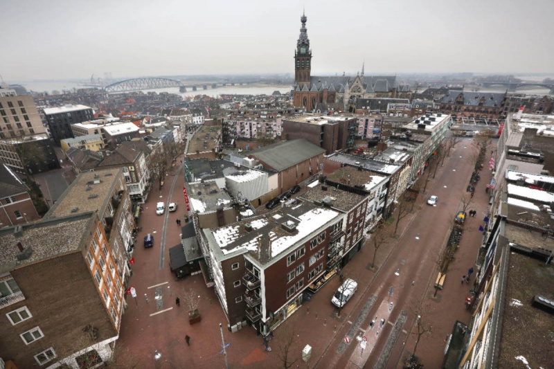 \"Nieuwbouw, woontorens, uitzicht daaruit, Plein\'44 Stevenstoren. Nijmegen, 14-2-2013 . dgfoto.\"