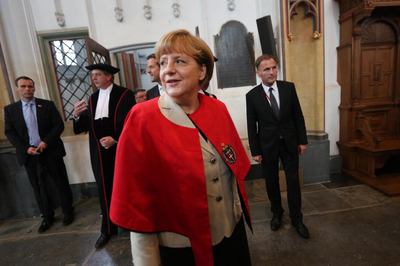 Angela Merkel, bondskanselier krijgt eredoctoraat van de Radboud universiteit. 90 jarig bestaan, lustrum. Nijmegen, 23-5-2013 . dgfoto.